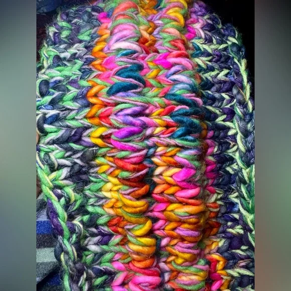 Hand Knit Luxury Infinity Cowl•One of a Kind Chunky Boho Scarf •Artisan Knitwear - Picture 15 of 17